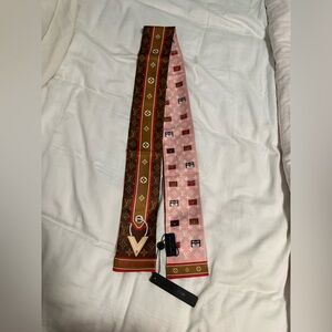 Hair Scarf/Bag Scarf Luxury 💯 silk reversible! Gorgeous